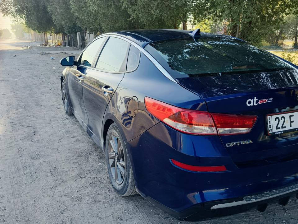 السلام عليكم 🤍
‏ كيا اوبتيما LX موديل 2020 🔥
‏ماشية 97 الف ميل▫️
‏رقم اربيل جديد  
‏السعر 139$🔥وبيها مجال 
‏______________________________
‏المواصفات:-🔸
‏1-محرك GDI 2400🚀
‏2-شاشه كبيره 3-ابل كار بلاي-أندرويد اوتو
‏4-كاميرا خلفيه  5-حساس خلفي
‏6-رادار جانبي▫️ 7-رادار امامي▫️
‏8-وضعيات قيادة 🏎️
‏-سبورت🔥 -ايكو🔥 -نورمال🔥
‏9-اشاير بلمري 10-وسائد هوائية في المقاعد
‏11-تحكم ستيرن جهتين 12-شاشه اعطال ⚙️
‏13-حاكية 14-بلوتوث 15-UBS
‏16-تحديد مسار 17-كروس مثبت سرعه
‏18-اوتو ستوب 19-زنون (Osram)
‏_دوشمه  وكاله سبايدر🕸️
‏______________________________
‏🔴 حادث  السيارة 3 قطع ▫️صندوق وجاملغ خلفي عكس السايق بأمريكا - وبارد شبر بجاملغ السايق بلعراق (بدون ايرباك) صور الحادث والسونار  خاص او واتساب
‏مكان السياره ؛ بغداد
‏للأستفسار ***********📞
