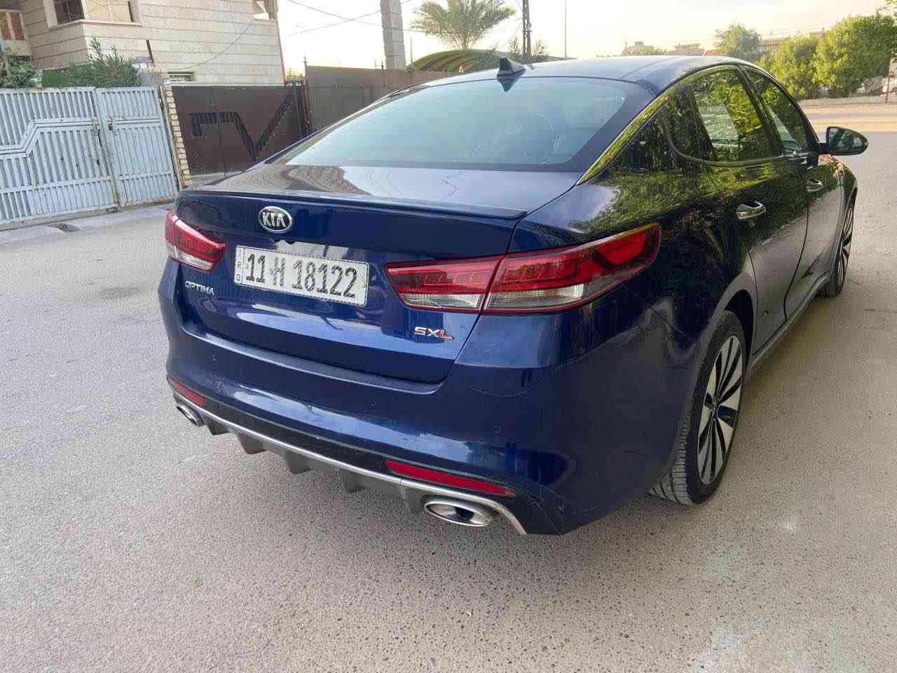 السلام عليكم 
كيا اوبتيما 2016  SXL 
فول 1 ع 1 / 
السيارة ماشية  114الف ضربتهة كما موضح بالصور 
مواصفات :
‏ SXL المعروفة
/ محرك 2000 توربو 247حصان
/ بصمة ابواب وجنطه
/ بانوراما طكتين 
/ كامره عدد( 4) 
/   رادارت جانبيه للتحذير
/ لايت زينون عدستين
/ بك لايت لد 
/ سايد بريك بصمة
/ نظام ترحيب كامل مري جانبية وكشن السائق متحرك ويدات باب اناره 
/ صندوك خلفي ذكي يفتح عند الاقتراب  
 / نقط عمياء تحذير عند الاجتياز وعند صف السياره
/ حساسات خلفيه بلاديه
/ كشنات جلد
/ تدفه تبريد كل الكشنات اماميه والخلفيه تدفئه فقط
/ تحكمات الكشنات الاماميه كهربائي وخزن 2 وضعيات
/ شاشة كبيرة و gbs    
/ تحكمات ستيرن فول كامله
/ شفتات كير بالستيرن
/ تبريد قطعتين منفصل 
/ سستم صوت الماني هارمن كاردن 10 سماعات 
/ بردات  جانبيه بلادي سحب
  
السعر 126 $ وبيهة مجال 
للتواصل : ***********
مكان السيارة بغداد. البلديات بغداد, العراق
