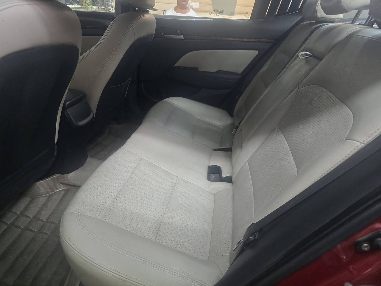 النترة للبيع ٢٠١٧
وارد امريكي ضربة فقط بنيد مصبوغ 
فتحة 
جنطة كهرباء 
بصمة 
شاشة
تحكم ستيرن 
تدفأة كشنات 
تبريد امفول 
٢٠٠ دوش 
السعر ١٣٥ او بيهة مجال 
*********** اي ستفسار على رقم 
مكاني الكاظمية
