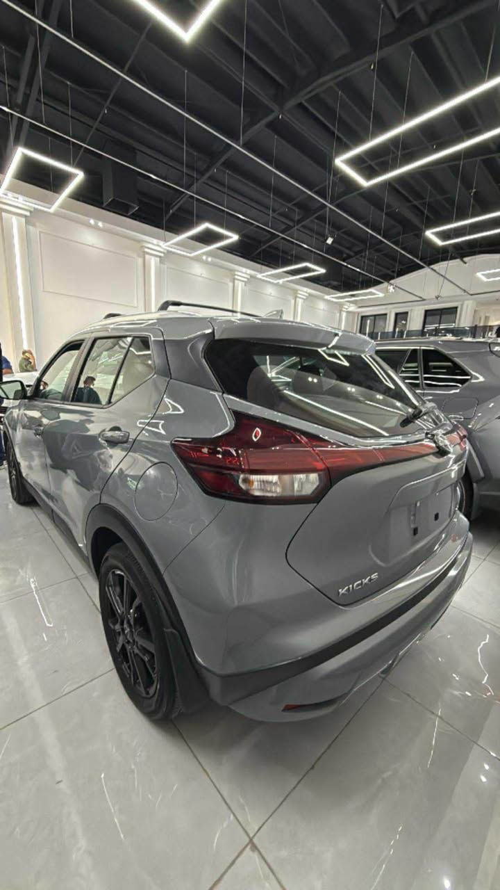 نیسان كیكس مۆدێل 2024
مواسەفات SV 
تەنها 3 هەزار ڕۆشتووە
دوو چاملغی پێشی و 
بستیك بۆنید بۆیاغە
سەیارەكە لە هەولێرە ژمارە كاتییە 
و دوو مانگی لەگەڵە 
  
سعر 128$ و مجال

نيسان كيكس سمنتي 
موديل 2024
مواصفات SV
 ماشية 3 الف فقط
جاملغين امامي و
 شبر بوند صبغ
 سيارة باربيل رقم كاتي
 تترقم شمالي
 
واتساب و ڤایبەر
*********** أربيل, العراق
