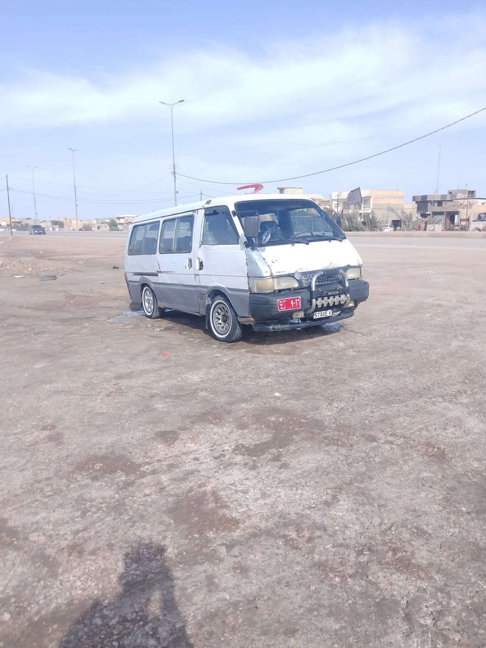 كيا بسته للبيع موديل 95 مصفره هيئه ومرورمكينه وكير اكسل مكفولات تخم تاير كهربائيات شغاله صاحبها موجود تريد وكاله تريد تحويل السعر 19 وبيها مجال/***********
