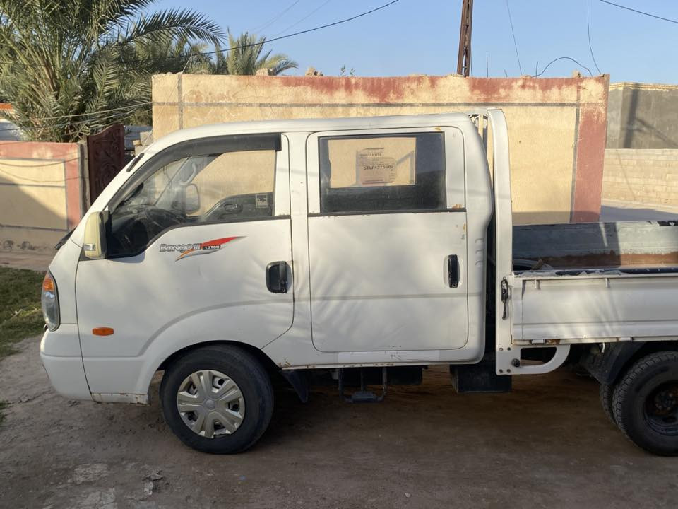 سلام عليكم كيا دبل قماره 2008 مسكر مكفولة من الحادث كير مكينه مكفولات رقمها بابل مكاني سماوه راعيها بالحلة تريد مداور مكاتبه ماكو مشكله واتساب اتصال بالخدمة 
سعرها $ 102  بيها مجال قليل مرواس بصالون النترا سيراتو حديث 
***********
