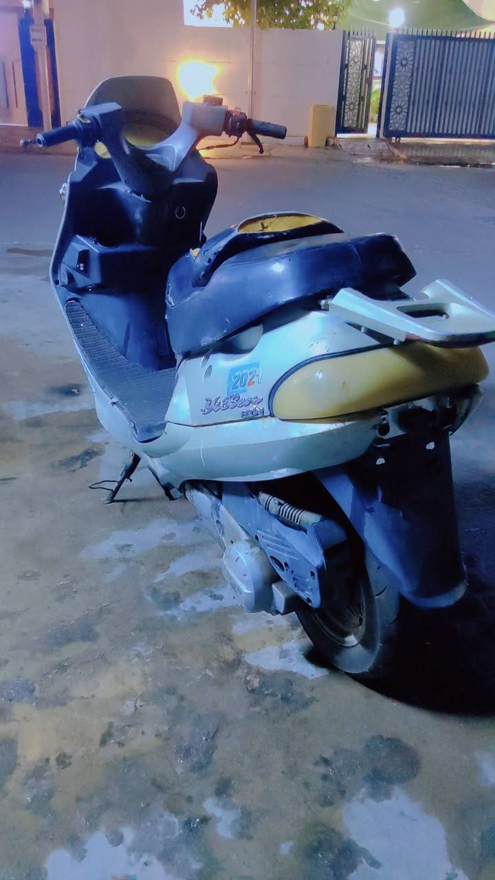 يوبين موديل 21 سرعه 140 دراجه محرك كايم يحتاج تجفيت كهربائيات وسلف ودشبول كله شغال بريكات تايرات دبلات كلها شغاله دراجه حيل نضيفه ونشطه وحلوه ما بيها اي نقص سعره 115 بيه مجال قليل كركوك قادسيه الثانيه الرقم ***********
