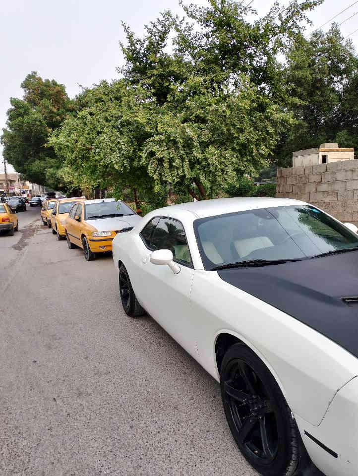 السلام عليكم 
جالنجر 2015 رقم بغداد دولي تحويل مباشر 

حادث سياره جاملغ خلفي من أمريكا وهنا نصبغت حزام 
لغود شواصي وحوض ودواخل وقماره كلهن كفاله مكفوله من حادث قوي 
ايرباكات كلهن شغالات بيه معجون بجاملغات خلفيه 

السياره فول مواصفات عده فتحه
شاشه جبيره وكامره خلفيه وحساسات 
كشنات جلد وكهرباء وتدفئه تبريد
ستيرن كهرباء وتدفئه وشفتات ستيرن 
نظام سبورت
سستم صوت الباين 
رادار امامي 
رادار جانبي وهيترات بلمري 
تشغيل عن بعد 
السيارة فول بس فتحه مابيه 
تخم تاير ويل كب جديد 
صدر امامي وخلفي جديد 
تبريد ثلج 
سياره نظيفه وترايه ناعم 
ماشيه 120 الف 
السعر 125 قفل سعر نهائي 
مكانه بغداد تقاطع درويش 
*********** بغداد
