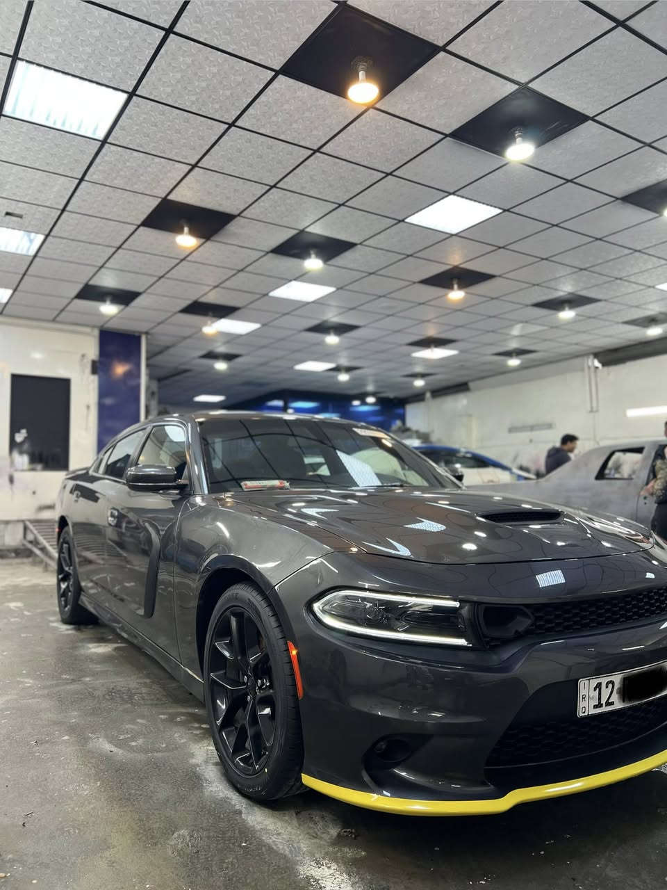 السلام عليكم
للبيع فقط فقط اقساط أقساط اقساط 
المقدمه ١٠٠ يعني دفتر 
وبل شهر ٤٠٠ دولار اقل من ٤ ماابيع 
جارجر جيتي اصل وفصل 
موديل 22
للبيع فقط بدون مراوس 
ماشي 23ميل 
ضرر جاملو امامي وشبر بل بوند 
وكلير أمريكي جاملو النفر
مواصفات الجيتي معروفه 
شفتات استيرن 
شاشه كبيره 
كار بلي
ويل اصلي ٢٠ 
السيار مكانها الموصل 
الشراي يتصل عل الأرقام 
***********
***********
