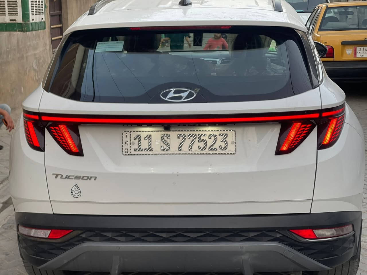 السلام وعليكم
توسان 2023  خليجي ماشيه ٣٤ حقيقي  سياره وضع شركه بيها بارد كد اصبعين قبق جنطه فقط سونر موجود  مكاني بغداد مدينه الصدر  السعر ٢١٠ بيها مجال بسيط ***********
