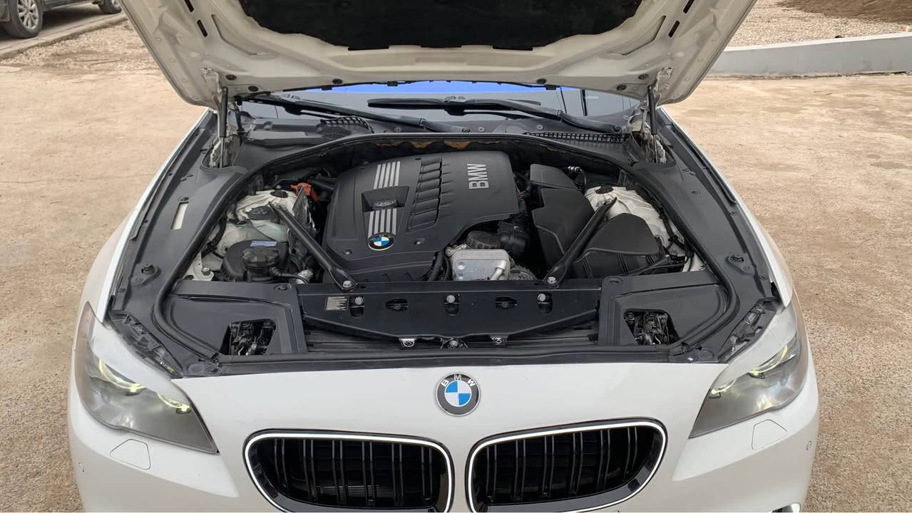 وكاله عروش ضمات دولي كلين بدون صبخ بي ام دبليو F10 موديل ٢٠١١ مكينة ٦ سلندر تنفس طبيعي داخل قرميدي شاشة كبيرة حساس سلايد كبيرة ٥ بردات ٥خمسة كاميرات ابواب شفت سيارة فول مواصفات سعر 180ورقه ومجال مراوس ب رقم شيمالي فقط 270 الف كيلومتر ماشيه رقم اربيل *********** اكر, نينوى
