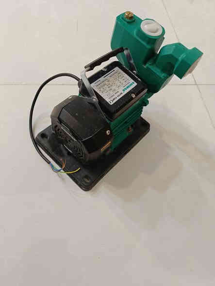 سلام عليكم
ماطور ماء شمجي الاصلي مستعمل قليل سعر 45
بوستر صاعد سعر 20
ساحبه قياس 30 سعر 25
مكاني قرب المستشفى التركي ***********
