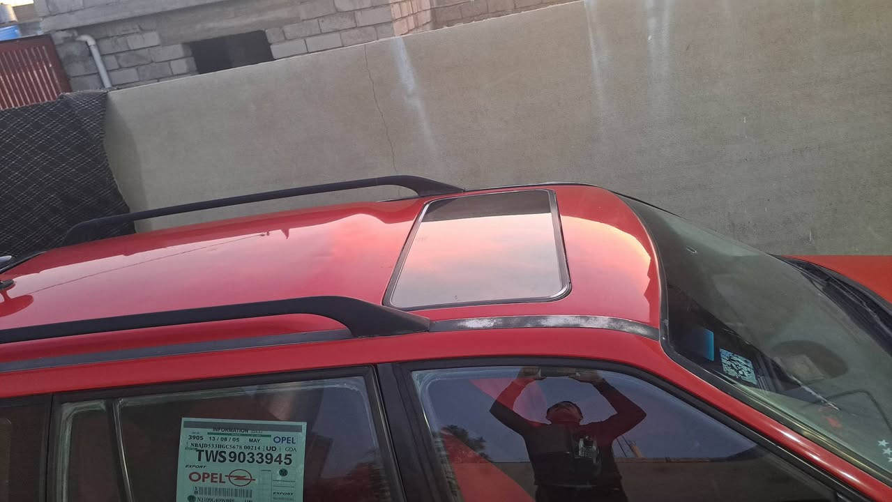 السلام عليكم
سياره اوبل استاره ستشين حجم16 موديل 93بدون اي صبغ بدون تكحيل بس دولائر الوراء سياره جناي سنويه مجدده لحد 2028 سياره مابي شي عندي ظروف مستعجل  ابيعه ل سعر واي استفسار اخر خابر ع رقم او ع واتساب ***********
