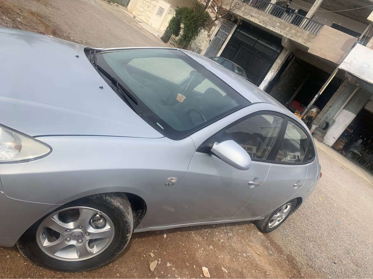 ئاڤانتی ٢٠٠٩ پیش پشتی کەپس کە ڤەری نە گوراوە گیر مە کینە بی کیشە جلد هیتەر بلوتوز ئاوینە شەفت حاسە سوکان ڤولیوم سی گیچ بی خایس  کامل جایز  رانیە *********** رانية, السليمانية
