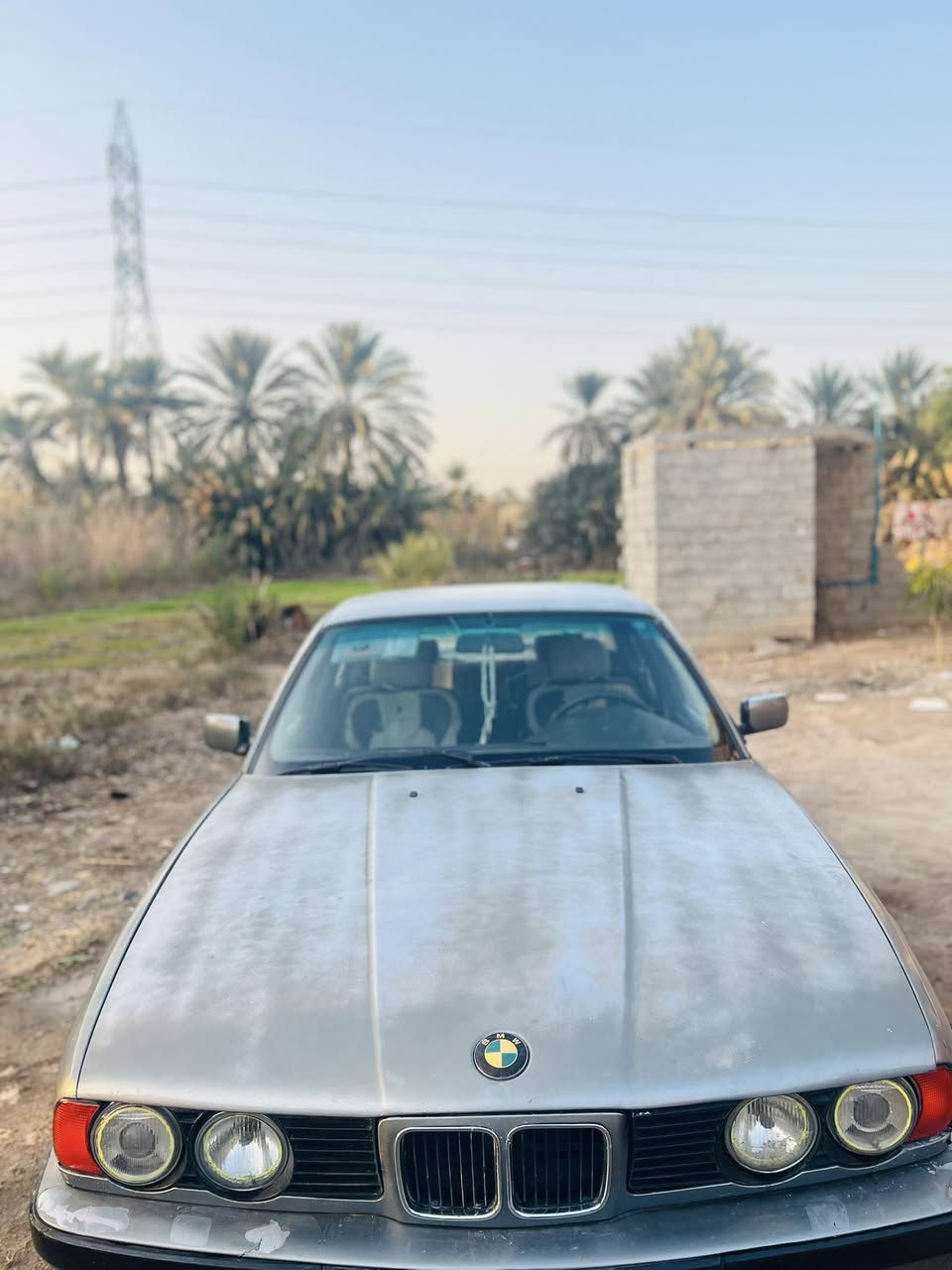 السلام عليكم للبيع بي ام مديل 91 سياره بلاد محركه525 ام فانوس سياره مكفوله كفاله عامه السعر 55 بيه مجال 
رقم الهاتف *********** اثير
