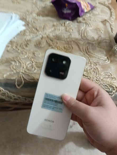 جهاز هونر اكس ٧ دي لون ذهبي جهاز مستخدم بس امانت الله لا داخل صيانة ولا بي شي مجرد مستخدم بس امانت مابي شي مكاني بغداد الغزالية  *********** رقم بي واتساب لاستفسار مع كامل ملحقاته كفرة وة شاحنة وة كارتون مالتة هم موجودة سعرة 170 الف مستخدم شهر امانت الله عليه مابي شي وة بي مجال بل سعر
