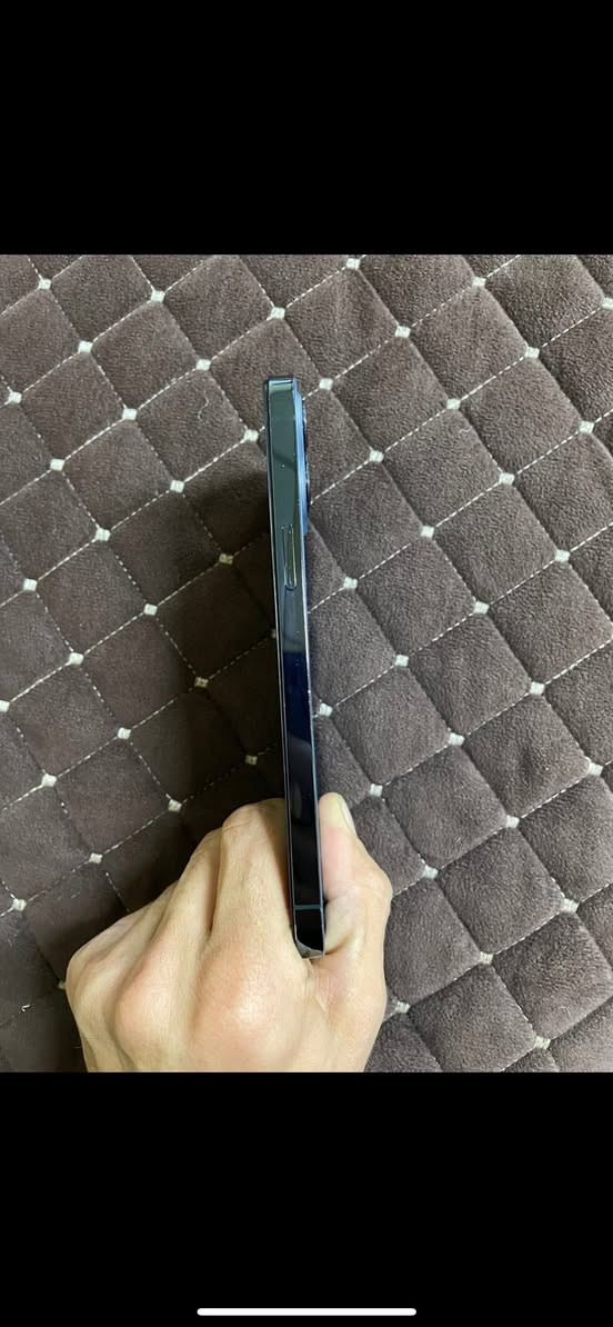 ايفون 12 برو ماكس
لون ازرك 

ذاكره 128 

بطاريه 100 

نموذج ZA

دبل سيم كارت 

جهاز مبدل شاشه وبطاريه وفيس ايدي متوقف 

سعر 290

مكان موصل لايسر 

للاستفسار اكثر متوفر واتساب+خاص 
***********
