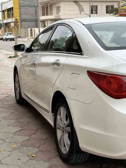 سلام عليكم 
هونداي سوناته 
موديل 2011
وارد خليجي 
بدون ضربه 
فقط عندك جاملغ الخلفي بي شبر صبغ فقط
سنويه وهزه جديد 
تخم تاير جديد
صدر امامي خافي جديد 
 رقم اسليمانيه
السعر 115وبي مجال بسيط
عنوان ديالئ خانقين 
للستفسار 
***********
