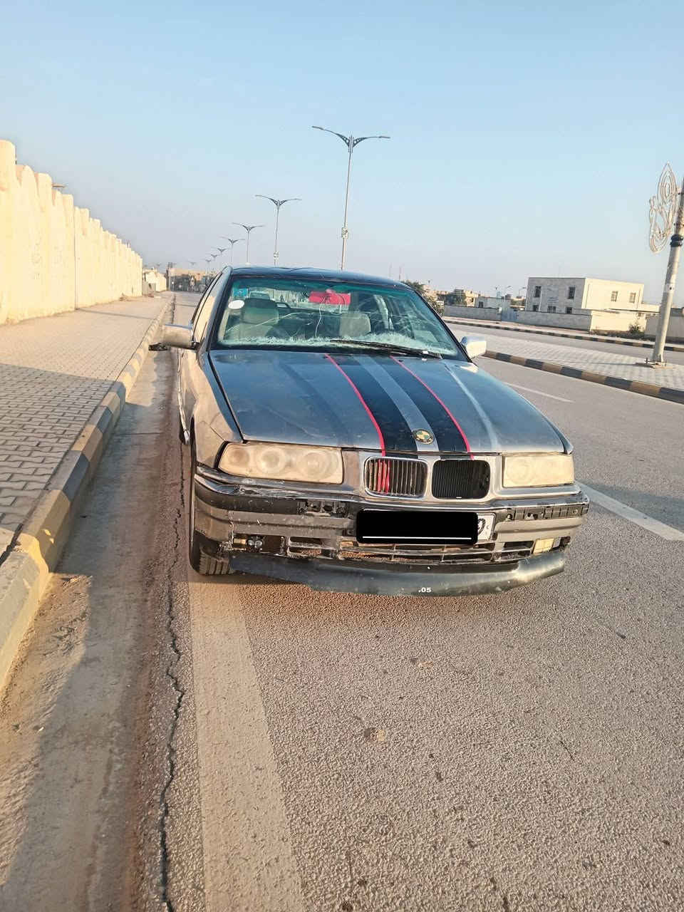 السلام عليكم للبيع بي ام  36e محور ونجي سته سلندر جيرو مكينه خير من الله كوم حديد رقم انجليزي ثانويه 29 السعر 28 بيها مجال العنوان بواسط كوت زين الغوص موجود خاص واتساب الرقم ***********
