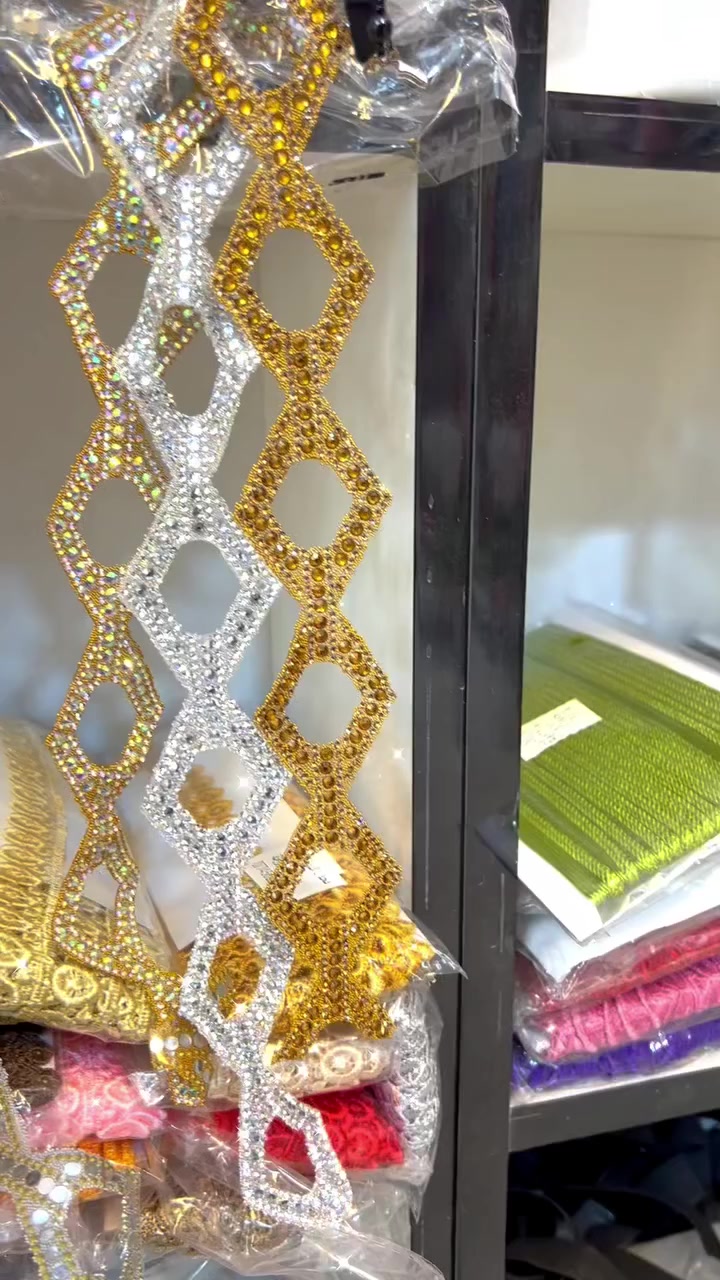 يتوفر جميع مستلزمات الخياطة
#قضاء الدجيل

#دانتيل 

عنوان المحل شارع المعهد المعلمات القديم 

قرب محل اقمشه حجي صالح

يوجد توصيل 🚖🚘 داخل وخارج الدجيل

الاتصال ع رقم *********** محل ابو زهراء

https://www.tiktok.com/@jassemm50?_r=1&_t=ZS-93poGfK9VW1
