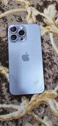 آيفون ١٥ برو ماكس • ٢٥٦ • ضهر مكسور