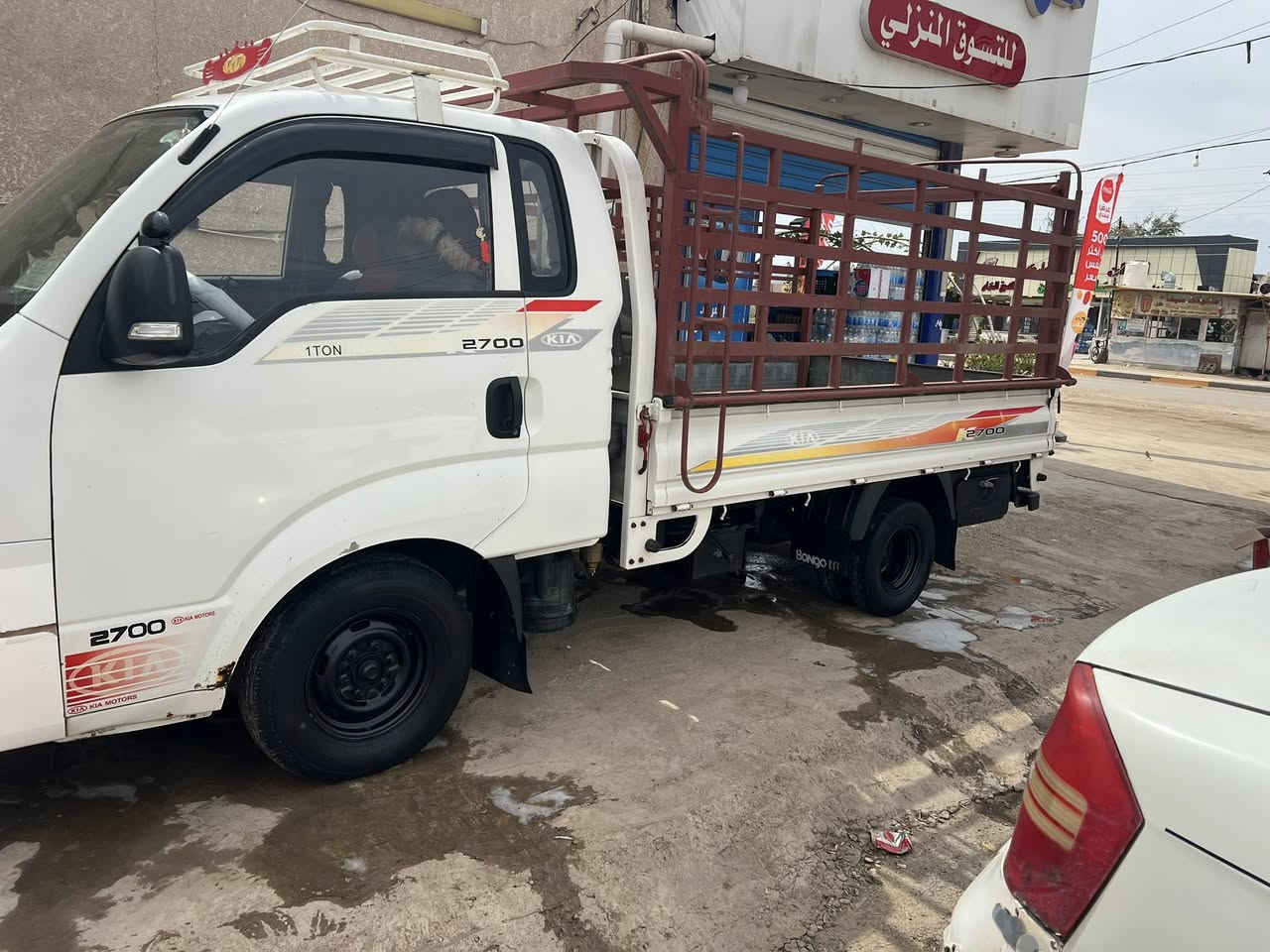 سلام عليكم للبيع
2018
سنوية مجدده
مكفولة كفالة عامة 
تدفئه تبريد شغال سياره جاهزه من كلشي
رقم صاحب سياره ***********
سعر سيارة 125 وبيه مجال
