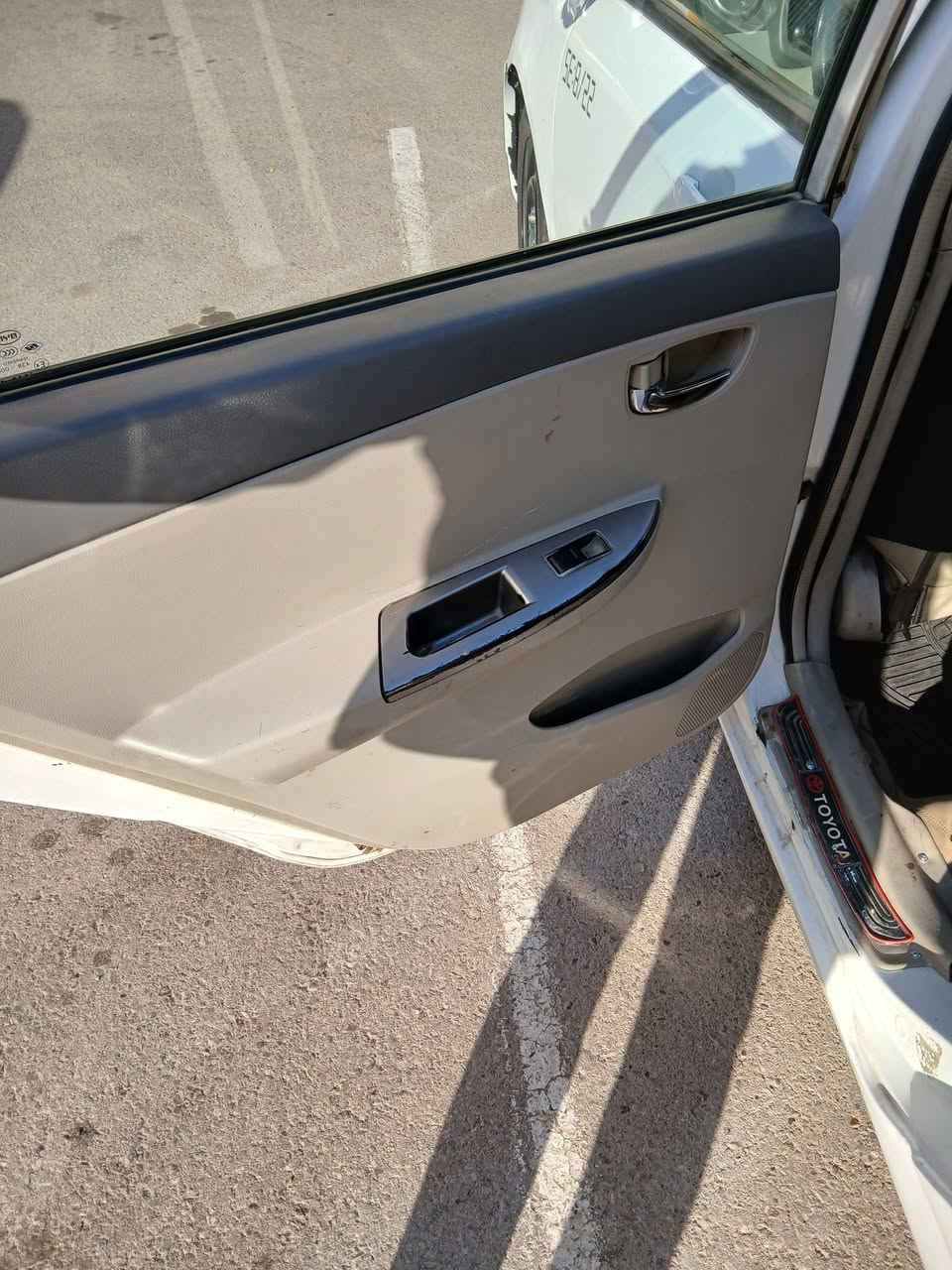 السلام عليكم
BYD 2016  ابيض خصوصي
اقرة منشور قبل ماتتصل 
 جي 3 رقم بغداد  هزه جديده سنويه ٢٨
سياره جاهزه من كلشي نضيفه جداً 
تدفئه شغاله 
تحويل مباشر  بأسمي وشرط تحويل 
سياره مال بيت  ع كد الدوام روحه ورجعه صدر ٧٠٪؜ 
تايرات جدد 
شاشه 
كامرا 
بصمه 
فتحه سلايت
اشاير بالمريات
فووول الفول 
جاهزه ترايك وين ما يعجبك 
السعر ٦٣
العنوان مجمع بسمايه السكني 
للاستفسار ***********
