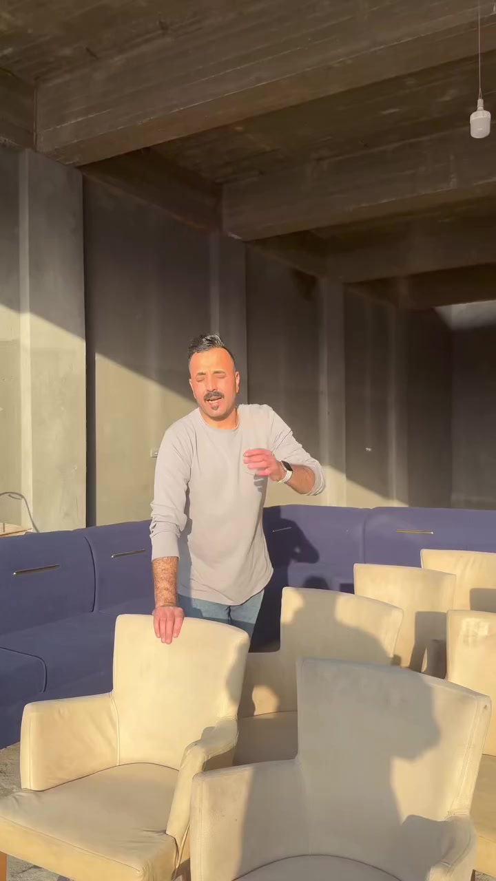 3 كراسي 25 الف فقط 12 كرسي موجود


**إذا كنت صاحب هذا الإعلان وتريد حذفه لأي سبب، رجاءا أرسل رسالة إلى الدعم الفني**