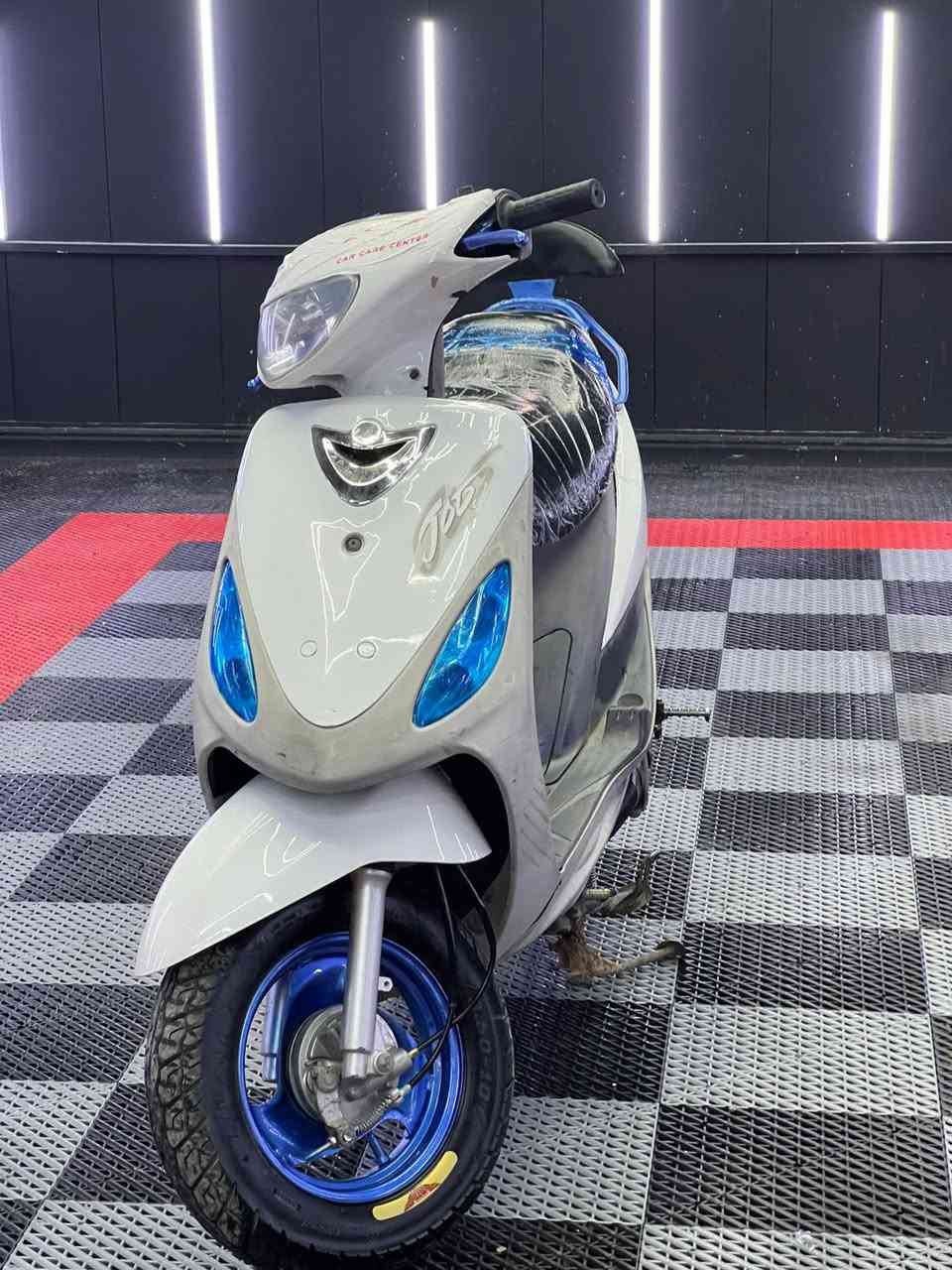 شلونكم ماكس منغولي للبيع مكينه 55تجفيت جديد كامل مابيه أي نقص احلا من الصوره شغاله من كلشي 525 وبيه مجال قليل استفسار اكثر خاص او *********** مكاني حله محاويل
