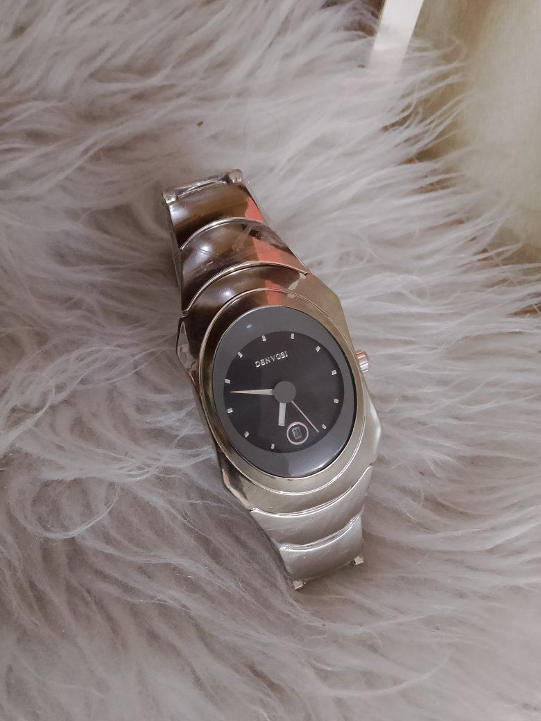 🥀ساعات ماركة Denvosi 🛍️✨

❄️ دينفوسي استيل اصلي 
❄️ ضد الماء 
❄️ لون ثابت لا يتغير 
❄️ ضد الخدش 
❄️ ضد الصداء 
❄️ تصميم بن تايم 
❄️ تشكيل جديد حصري للبيع 
المكان العماره ***********
