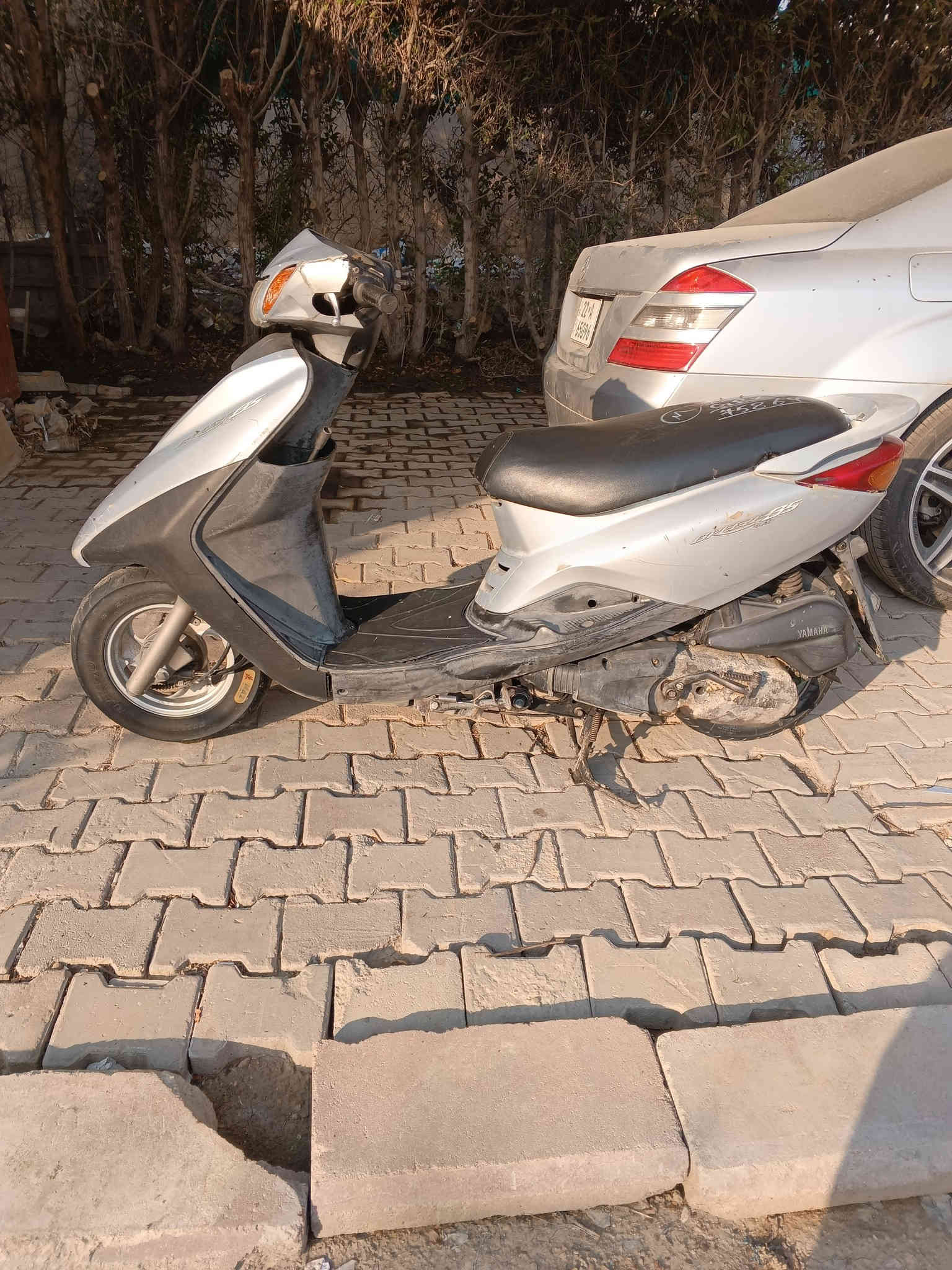 بريز للبيع كابريتر بلادي مكينه مفتوحة كيلو متر شخال كهربائيات شخاله كيج بنزين شغال س ٦٠٠ بيهه مجال بصيط ***********
