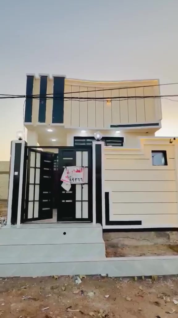 المساحه 110 متر
💰 السعر:47 مليون (قابل للتفاوض)
🏗️ البناء: طابوق  جمهوري
🏠 الأساس والسقف: صب كونكريت مركزي 

مواصفات البيت:
✅ غرفة نوم 1 🛏️
✅ أستقبال 
✅ صالة 🛋️
✅ مطبخ 🍽️
✅ صحيات 🚿

الخدمات المتوفرة:
🔹 ماء 💧
🔹 كهرباء ⚡
🔹 شوارع مبلطة 14 متر  🚗
🔹 مدارس قريبة 🏫
🔹أنترنيت ضوئي 
🔹 خط مولده 
📍 الموقع: النجف – حي ميسان، شارع الزوار 
قرب شارع 60 
📜 طابو زراعي (إقرار محكمة)

📞 للتواصل ***********

(ملاحضة ) متوفر لدينا كافة المساحات والدور  ألسكنية وعرصات

