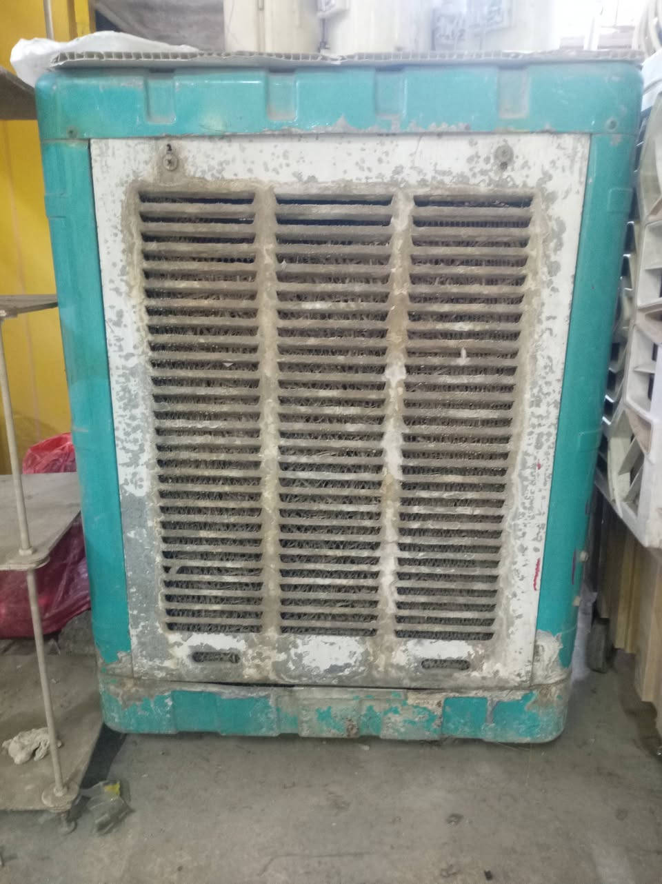 للبيع 
مبردات شغالين ابيع شلع كلتم 
***********
واتس اب
