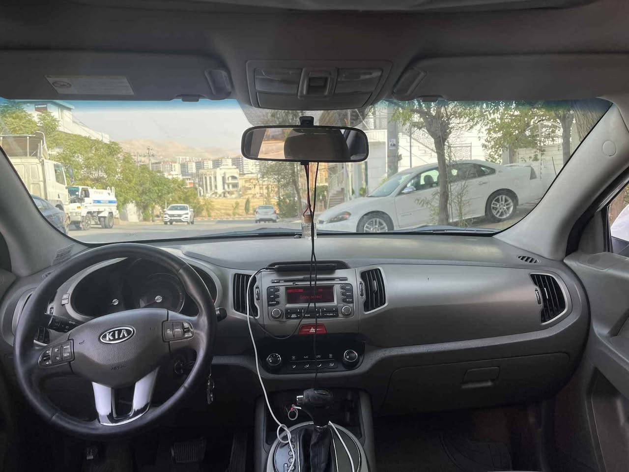 كياسپوتاج موديل ٢٠١٠ شكل گوراو فول مواسه فات پانوراما پارچه و په له يه كي بوياخه بي ناوگرتن سه نه وي تا ٢٠٢٧ تازه يه گيرو مه كينه ي به شه رتي فيته ر مه كينه ي كراوه ته وه به س بي ئه يبه ته حويل غرامه به شه رت ١٢٦ گه لاو مه جال.   ژم ***********يان. ***********. شربازهير, السليمانية
