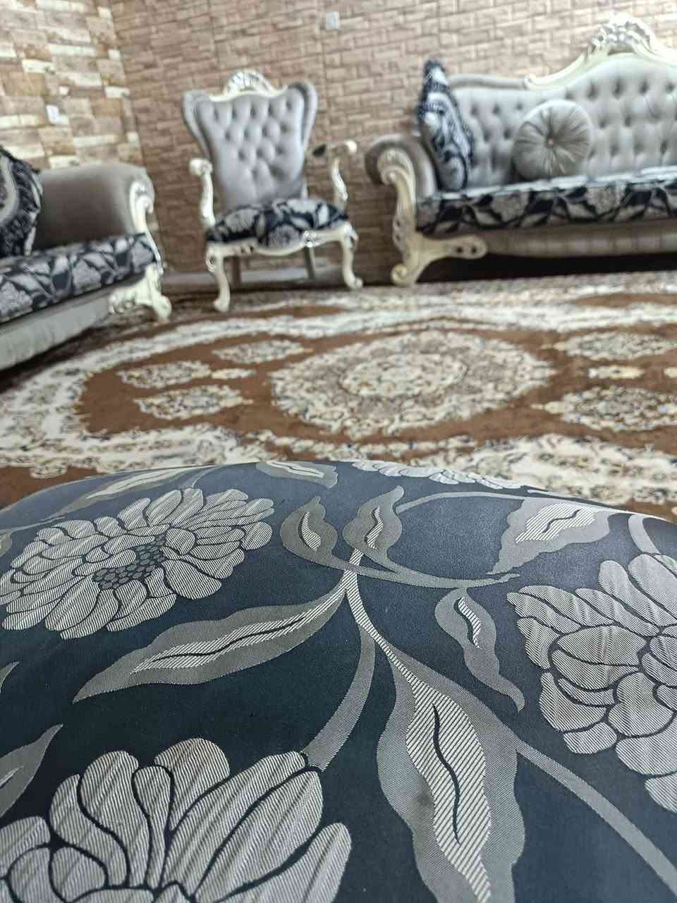 تخم تركي ملكي 10مقاعد خشب زان أخو الجديد سفنج مميز ***********
