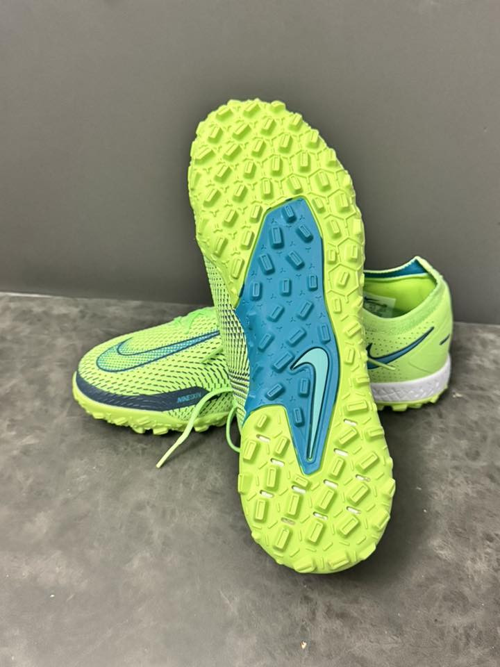 حذاء نايك
قياس 40,5
صناعه فيتنام
نظافه 💯


**إذا كنت صاحب هذا الإعلان وتريد حذفه لأي سبب، رجاءا أرسل رسالة إلى الدعم الفني**