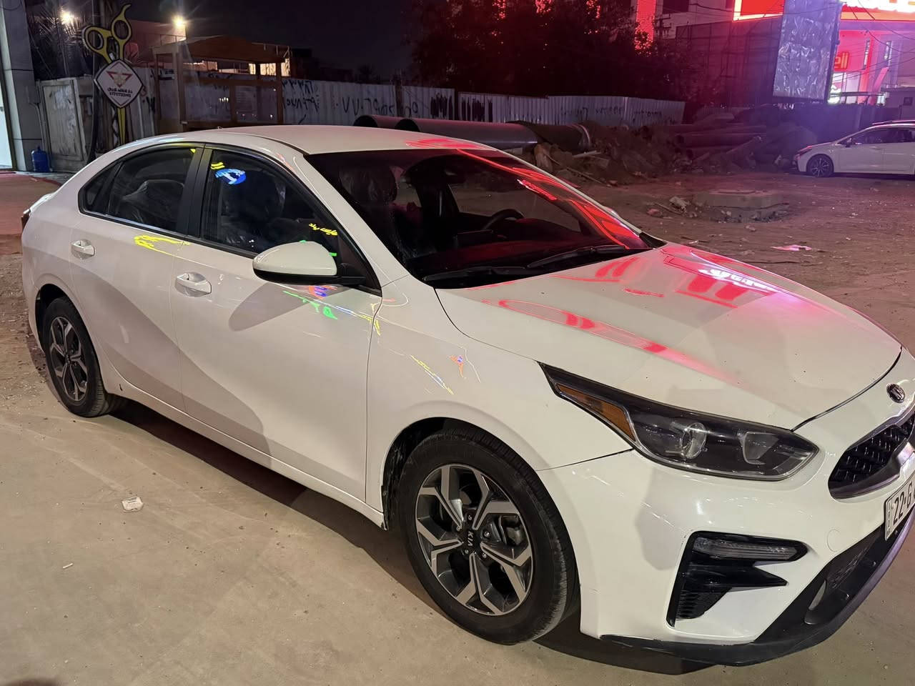فورتي 19
السياره كامله مابيه نقص 

كير AT

المكينه 2000دوش

ادامه كامله عل سياره 

الهزه جديده السنويه جديده

السياره ضربته خفيفه بدون دواخل مكفوله من الغد والشواصي 

السياره بنيد مصبوغ  ورشخط بالباب مرشوش عله وضع الشخط  

‭0773 419 3913‬ 
بغداد الكرادة

صاحب السياره
