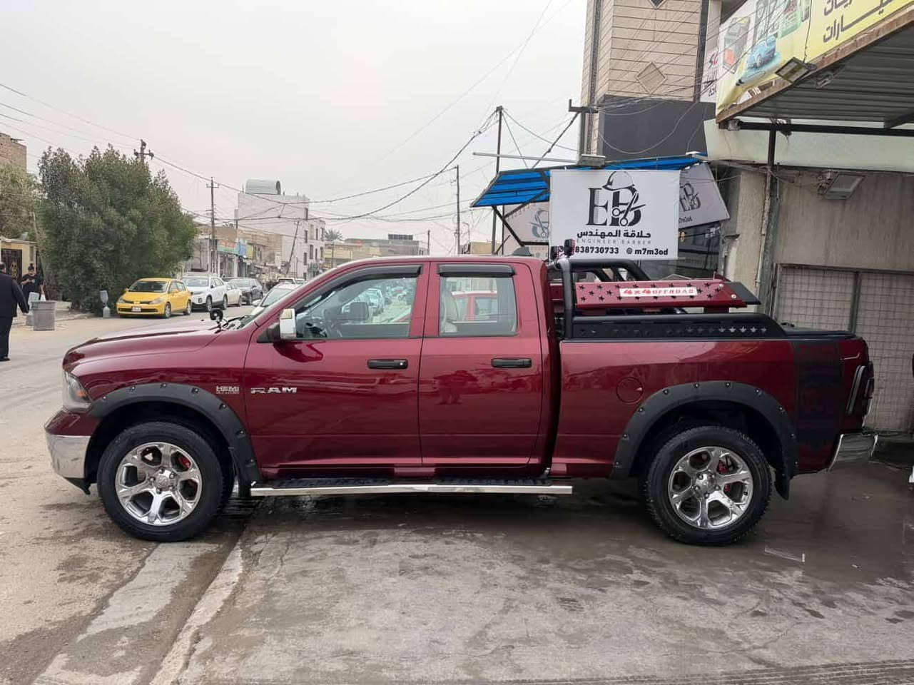 سلام عليكم
رام كلاسك هيمي 
مديل 2020 
مكينه 8
ويل حجم20 
داخل جلد 
شاشه أندرويد 
داش كام كامل 
سياره بدون حاذث 
فقط جاملغ الخلفي صبغ شي بسيط اثر حريق 
ماشيه 67 
سياره متصرف عليها ربع 
كامله من كل نواحي 
بدي جراره
داخل لونين 
سياره مرتبه ومتعوب عليها مال جناي 
سعرها 245 
سياره بااسمي رقم بغداد 
عنوانها بغداد 
الاستفسار اكثر ***********
