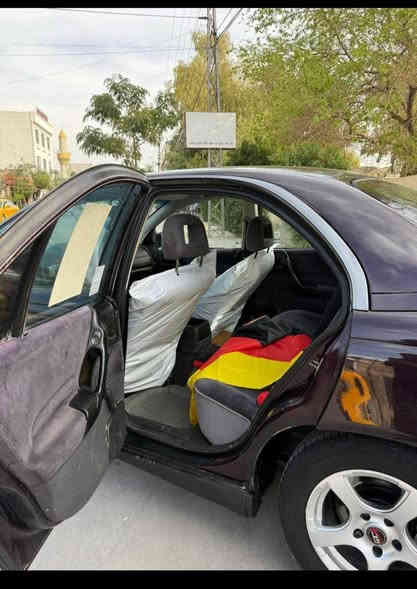 السلام عليكم. اوبل اوميكا بزون موديل 94 رقم كركوك دولي بسمي ودفتر بانزين سياره حلوه و نضيفه كير ومحرك شرط مكفوله من الضربه تخم تاير قبل شهر شاده الها مصبوغة جماليه فقط 
السعر 45 وبيها مجال 
رقم الهاتف ***********
