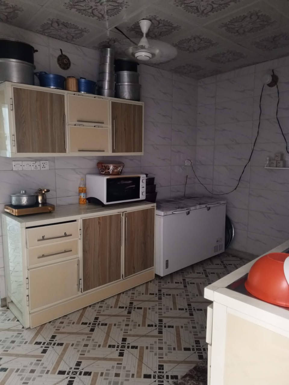 السلام عليكم
بيت للبيع زراعي المساحه ١٥٠ متر العنوان بالسده حي النصر الثاني بظهر المدرسه على الشارع العريض داخل فرع يتكون من غرفه + صاله + ستقبل+ مطبخ + حديقه + صحيات البيت كلش نضيف السعر المطلوب ( 33 ) مليون وبي مجال الاستفسار اكثر / *********** // ***********
