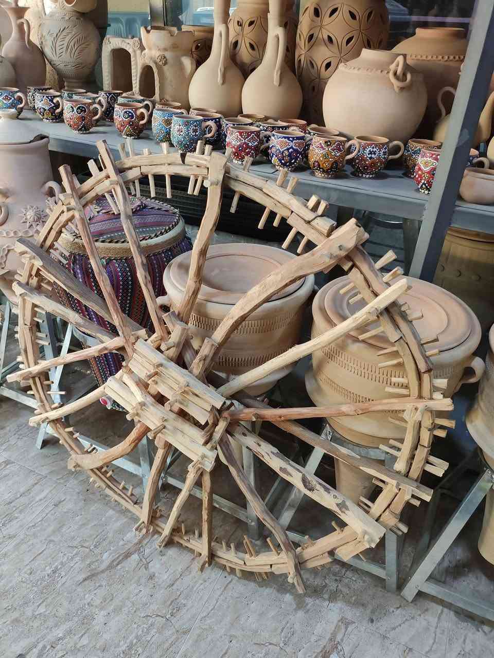 نواعير خشب 
متوفر 3 احجام 
حجم كبير و وسط و صغير 
بأسعار مناسبة 
لطلب و الاستفسار راسلونا عبر الصفحة 
او الاتصال على الرقم ***********

