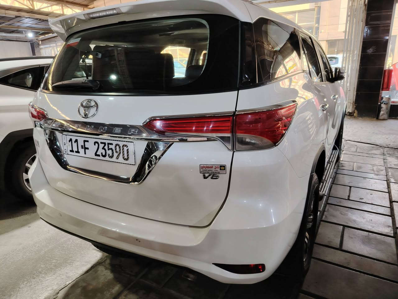 سلام عليكم تويوتا فورتشنر ٢٠٢٠ محرك ٦سلندر بصمة فورويل رقم بغداد دولي للاتصال *********** باسمي في بغداد بيه بارد باب السائق والبعد شخط السعر ٢٨٥ ورقة
