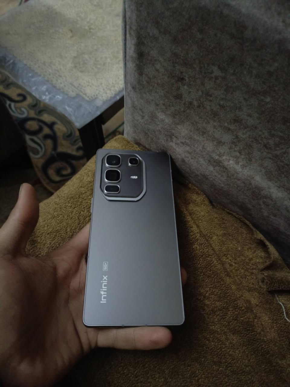 سلام عليكم شباب
انفنكس نوت 50 برو بلاس
الجهاز نضيف ملحقاته شاحنه 45 واط اصليه + كارتونه .. 
ذاكرته 256/12 
سعره 370 نهايته شباب 
مكاني بغداد وعندي توصيل


**إذا كنت صاحب هذا الإعلان وتريد حذفه لأي سبب، رجاءا أرسل رسالة إلى الدعم الفني**