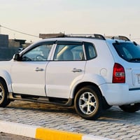 توسان ٩ • خليجي • قير ومكينة نضيفه