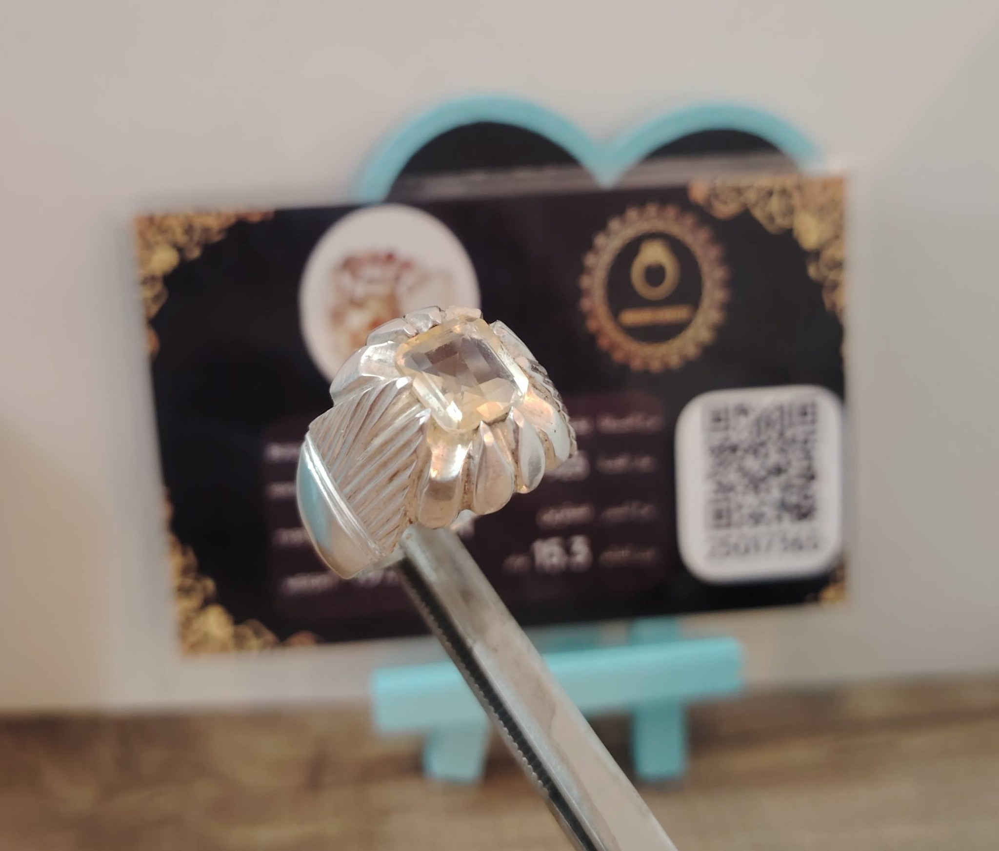 خاتم من حجر السترين الأفريقي الطبيعي
صياغه ثقيلة وجميلة فضه عيار ٩٢٥
مع شهادة المنشأ وضمان الخاتم الاصلي
يوجد توصيل إلى جميع المحافظات
التواصل ع الخاص او ع الواتساب ***********
