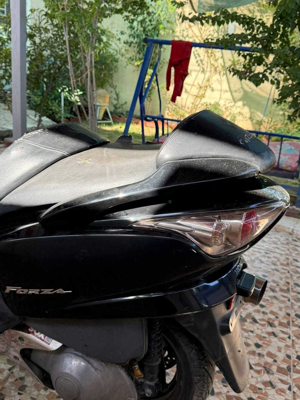 دراجه فورزا 09 كرستاله دراجه مكفوله مكينه كير برغي مامفتوح الجنطه مامفتوحه دراجه نظيفه وحلوه اديرله دهن لتر ١٨ الضرر فقط جاملغ امامي وجامه للي يدور كفرات والي يدور مكينه الدراجه فول نضافه 100% مكان الديوانيه تقيه للتواصل ***********
