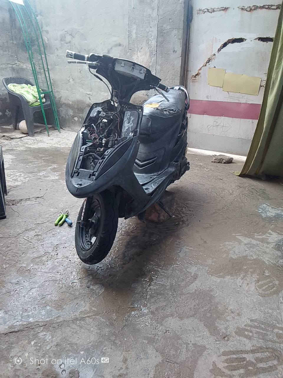 سلام عليكم للمروس بكير كلك فقط دراجه ماكس عدله دراجه مزوده بوشه 56 وكلج امامي رياضي دراجه صاروخ كفراته كامله رصاصيات ودراجه ماطربكه تونسك استفسار اكثر خاص مفتوح 👋😅


**إذا كنت صاحب هذا الإعلان وتريد حذفه لأي سبب، رجاءا أرسل رسالة إلى الدعم الفني**