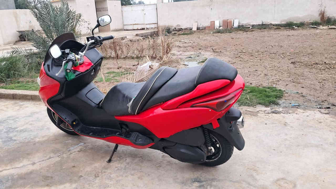 فورزه ٠ /٨ جديده بمعنه الكلمه مي الشركه بيها ماتخلي عليها الف جاهزه من كل النواحي مكاني واسط زبيديه السعر ٦٥٠ وبيها محال بيع مستعجل ***********
