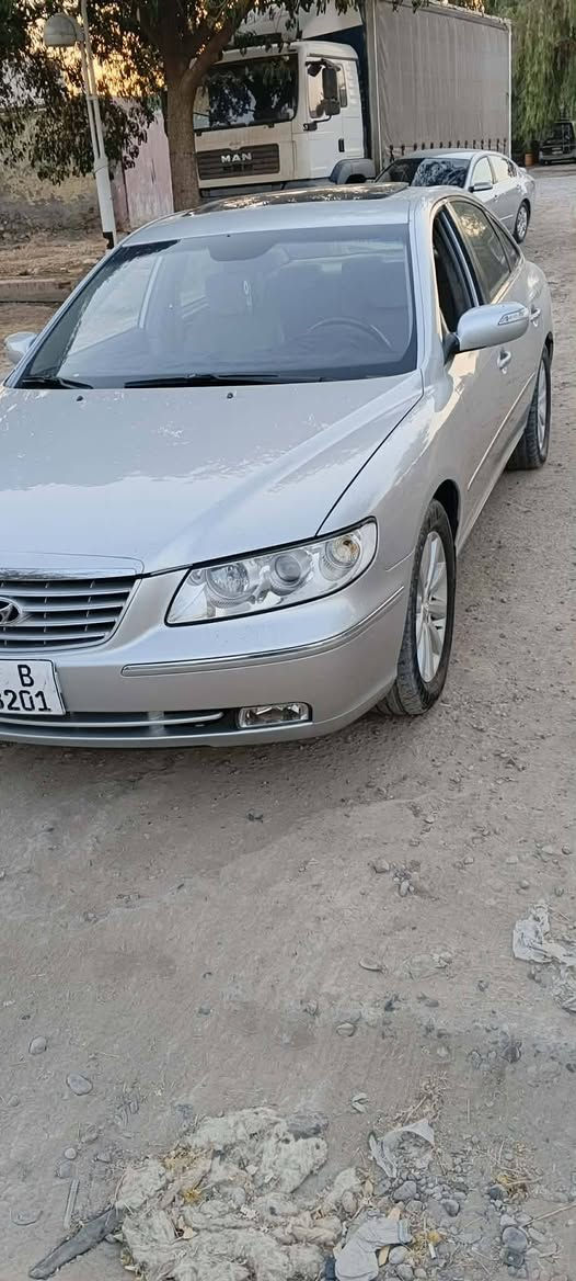 سلام عليكم البيع سوناته أزيرا خليجي غني عن التعريف فول مواصفات
سعر.    94 وبيه مجال جدا قليل  رقم وسنويه وهزه جديد بسمي تحويل بنفس الساعه 
محرك وكير بلكارتون ارغب حجم 2700  نشطه جدا وقتصاديه 
تبريد. ثلج قطعتين   (مديل 2008)
داخل خارج  نظيفه جدا.  مامحتاجه. اي جاهزه. 
صبغ حزام بسبب الجراد صبغ فرن حراي منتاز   بيه طخه بسيطه من جهة  أيمن   قماره وقبق جنطه بلادي صبغ بس حزام 
صدرين  جديد  السيارة مال جني ترايك من زاخو الى الفاو شرط بنيد ماتفتح.  وخلاف الصور والكلام كروتك مرجع على حسابي  ***********
