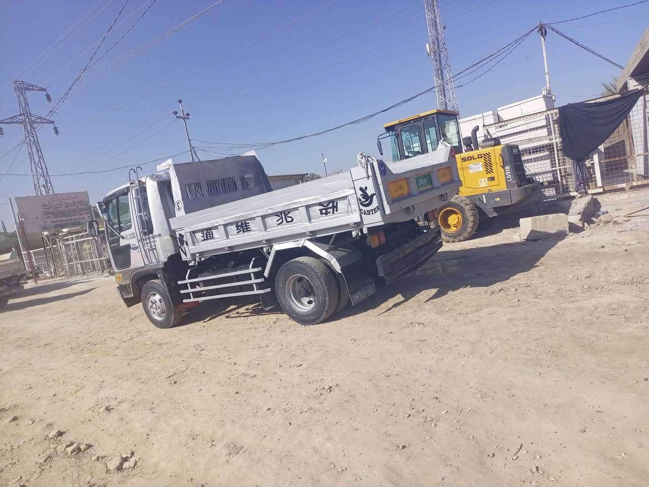 السلام عليكم سياره هينو طيره موديل 91 مكينه 70 تاير 17.5 نمره 7 مكفوله السياره من الدعانيه لدعاميه  رقم بغداد  سنويه ل28 مكاني الساميه مكلف بلنشر رجائن لحد يدخلي على الخاص مكلف بلنشر الاستفسار على رقم التلفون ***********
