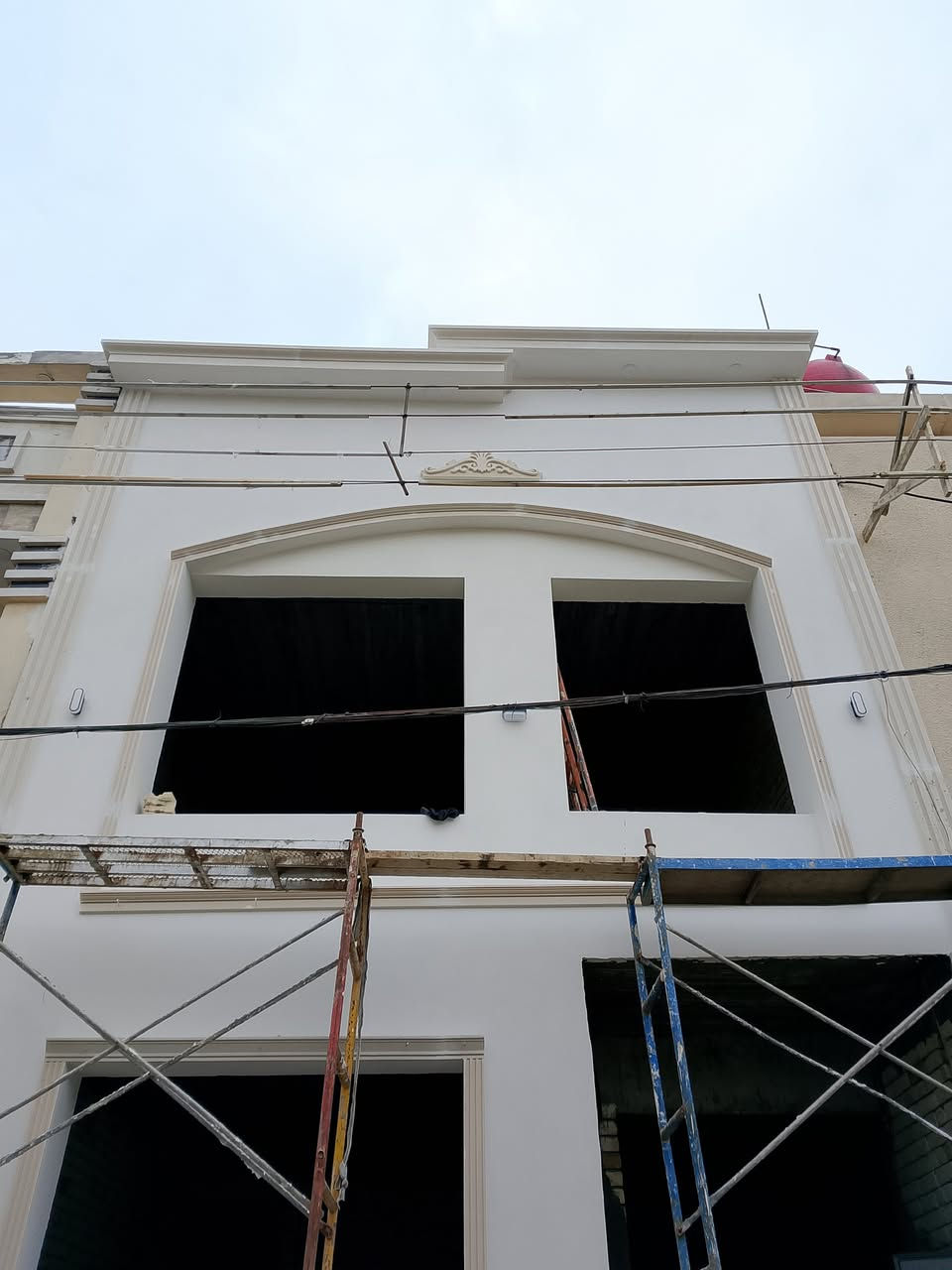 اسلام عليكم ورحمه الله 
 لباخ مصري متفرغ خشن ناعم طلس  فوم شغل هندسي درجه اولي جوده في العمل مكان بغداد*********** الرقم بي وتس
