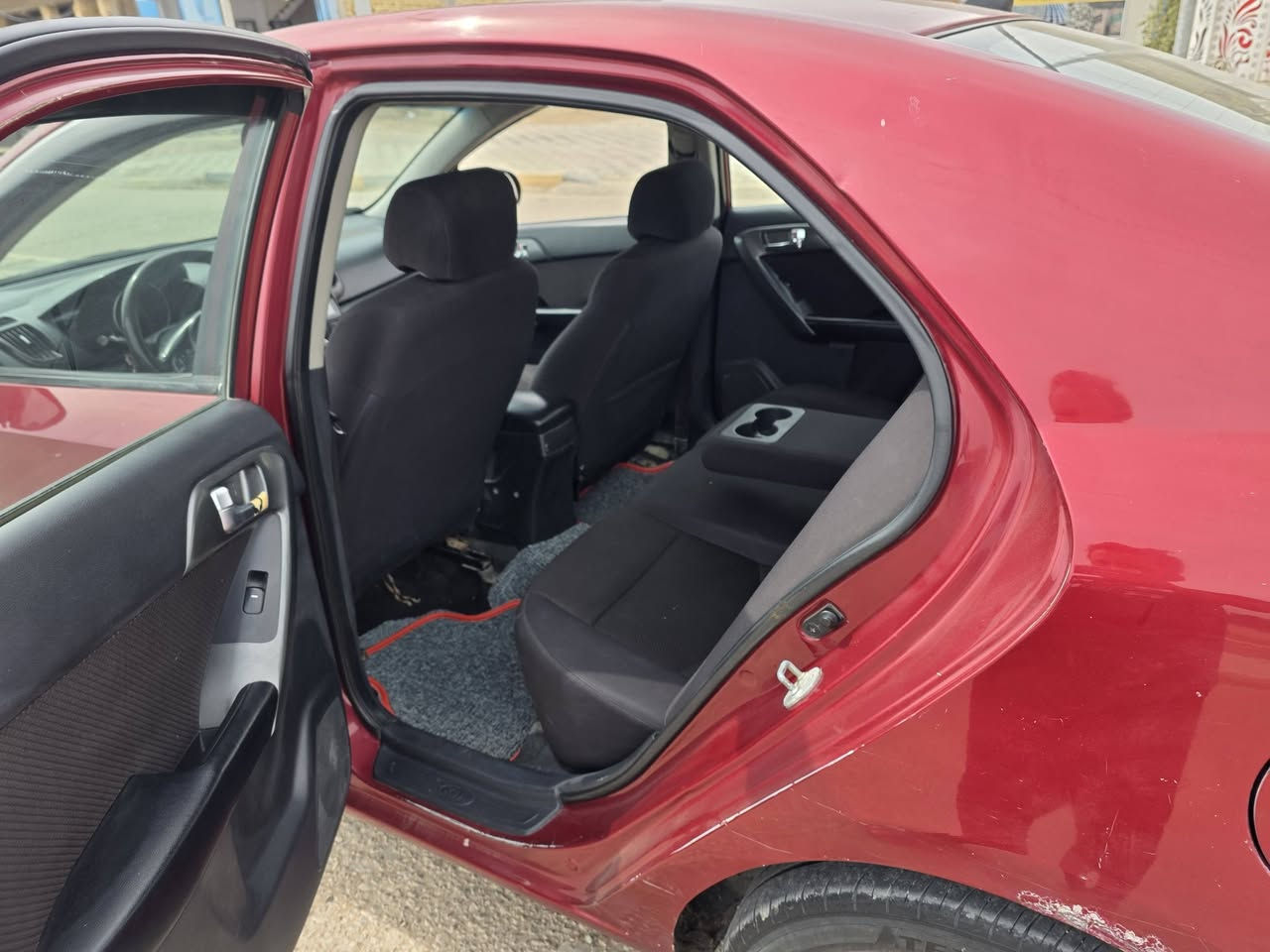 سيراتو موديل 11 خليجي محرك 1600 كير 4نمر تبريد سيارة جاهزة ع اخر حبايه فقط بيها جراد بالقمارة وشوي زلغات بالصفاح غرفتها حلوة تاخذه مال جناي سعرها 88 وبيها مجال قليل سيارة باسمي هزة جديدة،  للاتصال ***********
