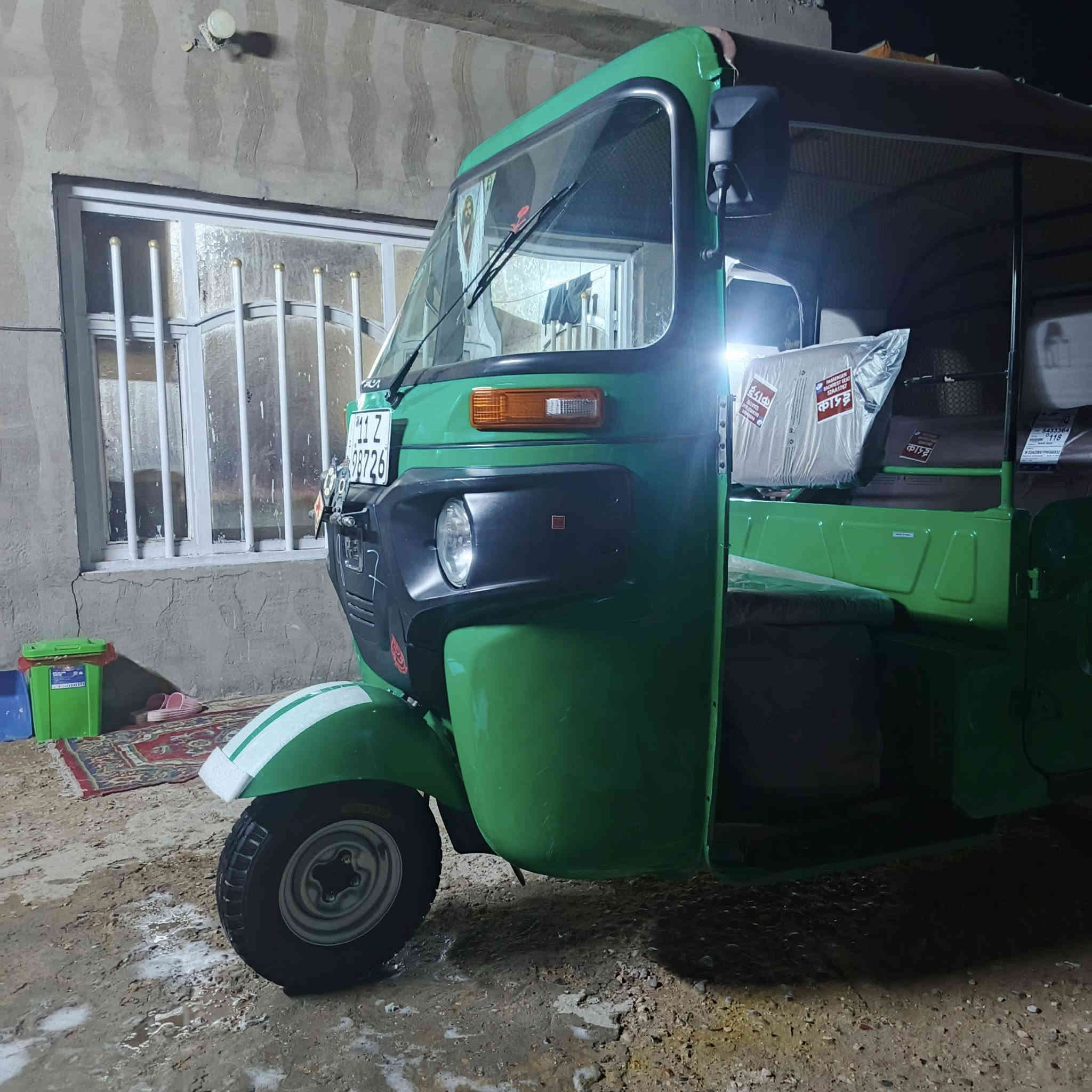 السلام عليكم تكتك للبيع موديل 21 شهر 12 لا ضربه ولا صبغ مكينه بوشه وبستم فقط العنوان بغداد مدينة الصدر رقم الهاتف ***********
