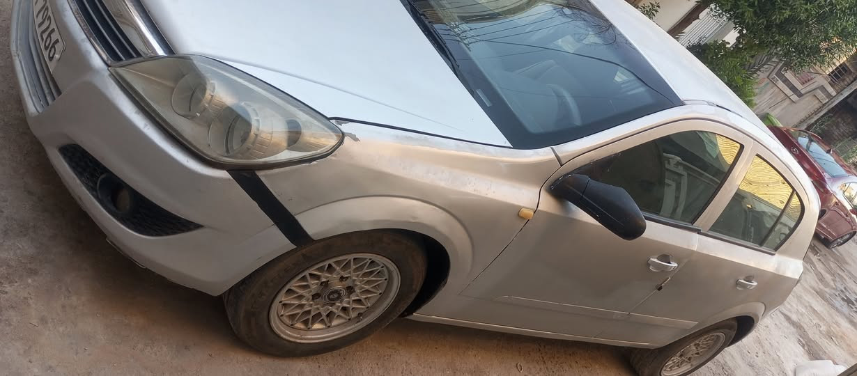 اوبل استرا موديل 2008
مكينه وكير كورلا 2007
رقم بغداد بأسمي 
تبريد عاطل
بدون ضربه 
مكان بغداد الدوره 
للاتصال ***********
